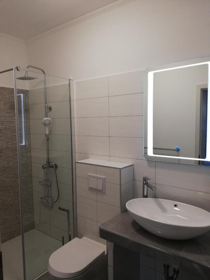 Apartments Tinjarosa Mundanije المظهر الخارجي الصورة
