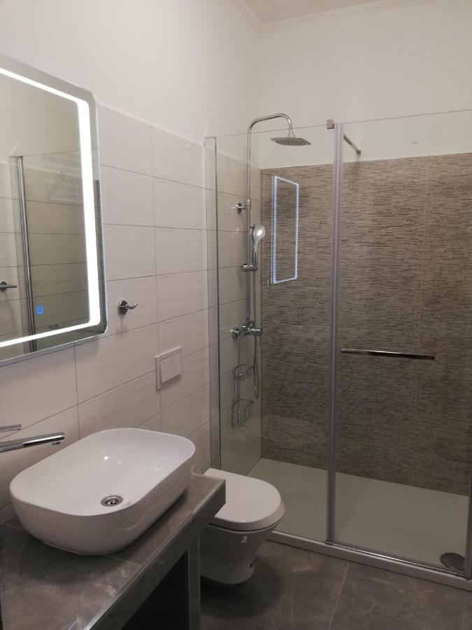 Apartments Tinjarosa Mundanije المظهر الخارجي الصورة