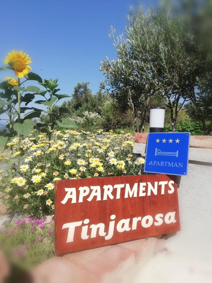 Apartments Tinjarosa Mundanije المظهر الخارجي الصورة