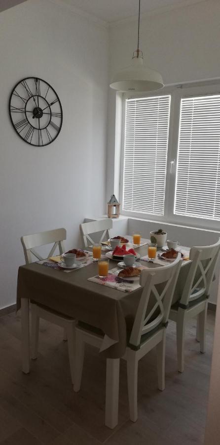 Apartments Tinjarosa Mundanije المظهر الخارجي الصورة