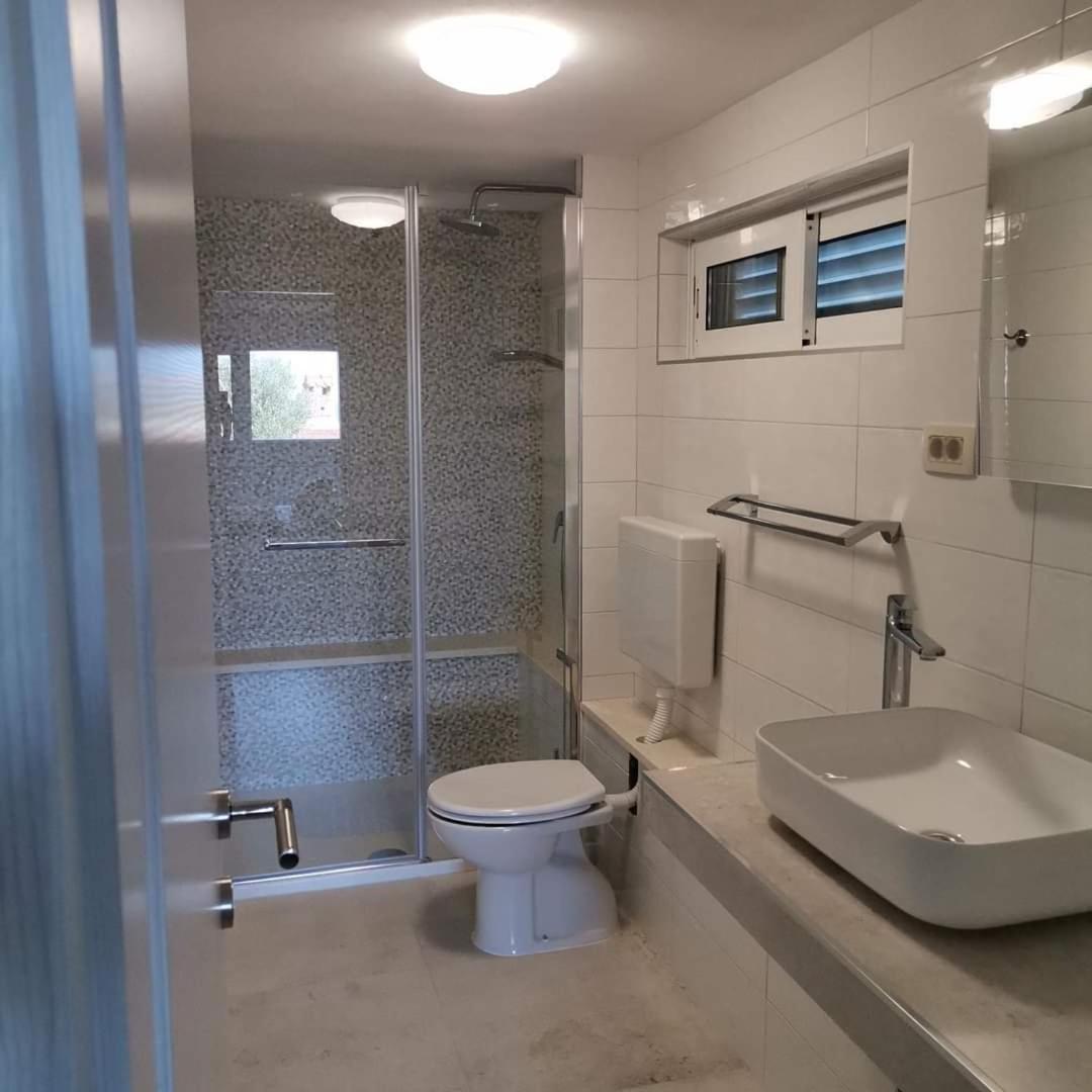 Apartments Tinjarosa Mundanije المظهر الخارجي الصورة